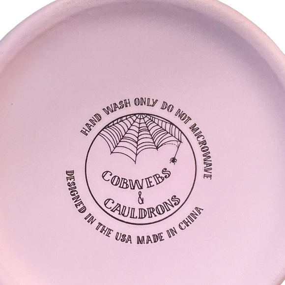 Cobwebs & Cauldrons NWT Halloween Hot Pink Red Lips with Fangs Soft Touch Mug - Picture 4 of 4